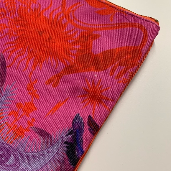 CAMILLA *Tropic of Neon* pink clutch bag purse pouch - Picture 8 of 8